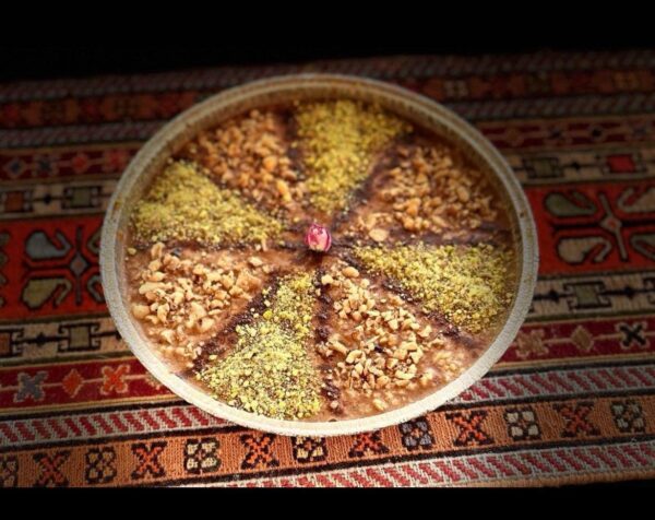Round Ranginak date dessert Kolompeh